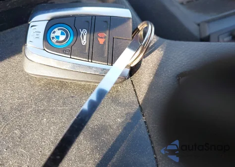 2017 BMW I3 94 Ah W/Range Extender z USA, uszkodzony, nr VIN WBY1Z8C36HV892511